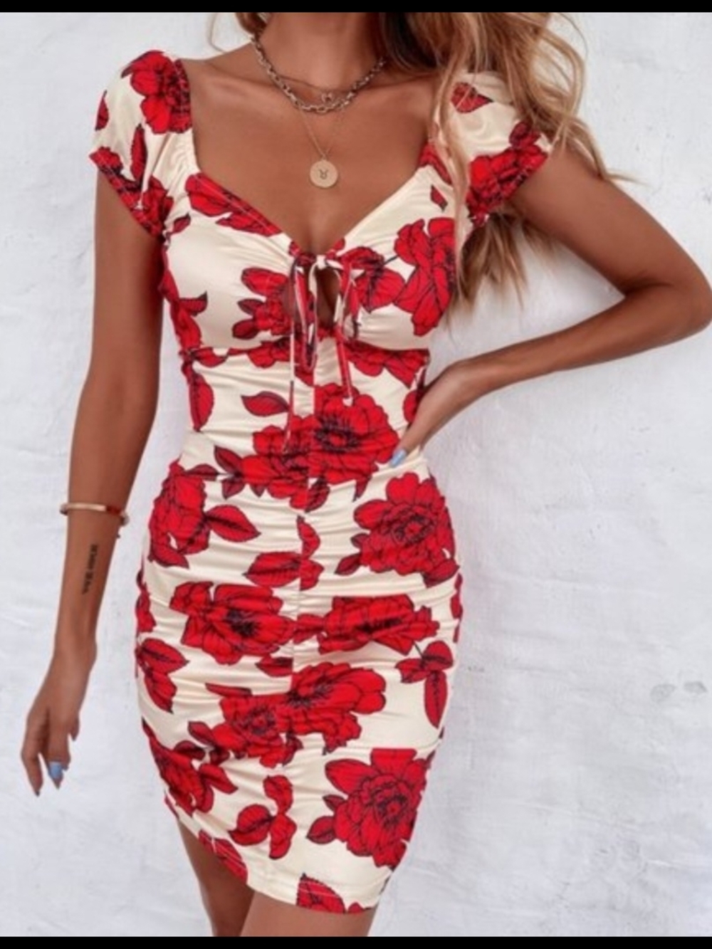 Kara and Kate Cream Red Floral Ruched Short Sleeve Bodycon Mini Dress NWT XL